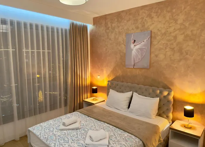 Waterfront River & View アパート