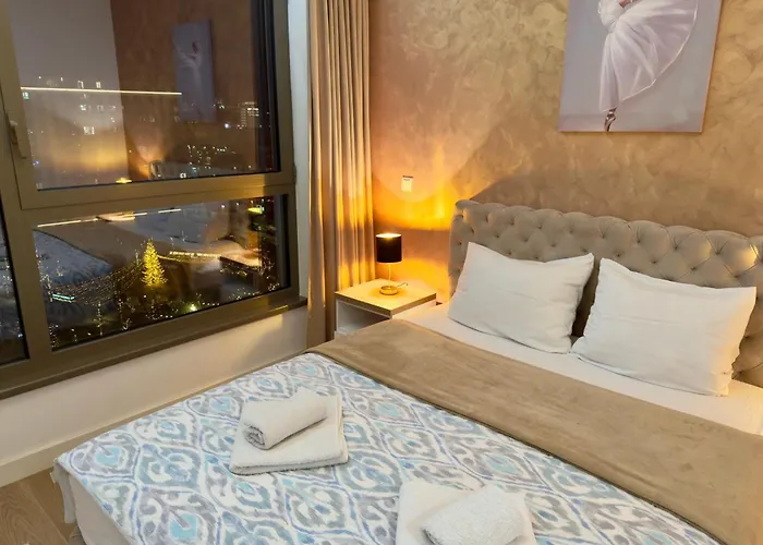 Waterfront River & View アパート