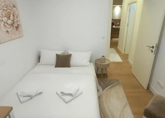 Waterfront River & View アパート *